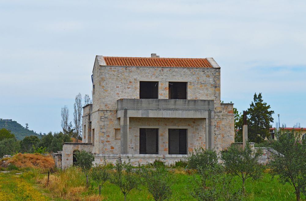 Πέτρινη κατοικία